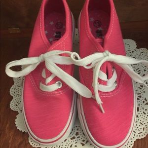 🌻NWOT US Sports Girls Pink Tennis Shoes Sz 13